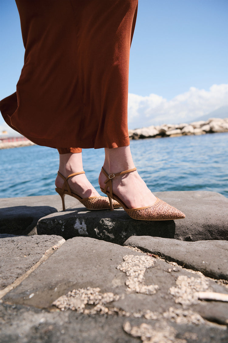 Raffia slingback pumps
