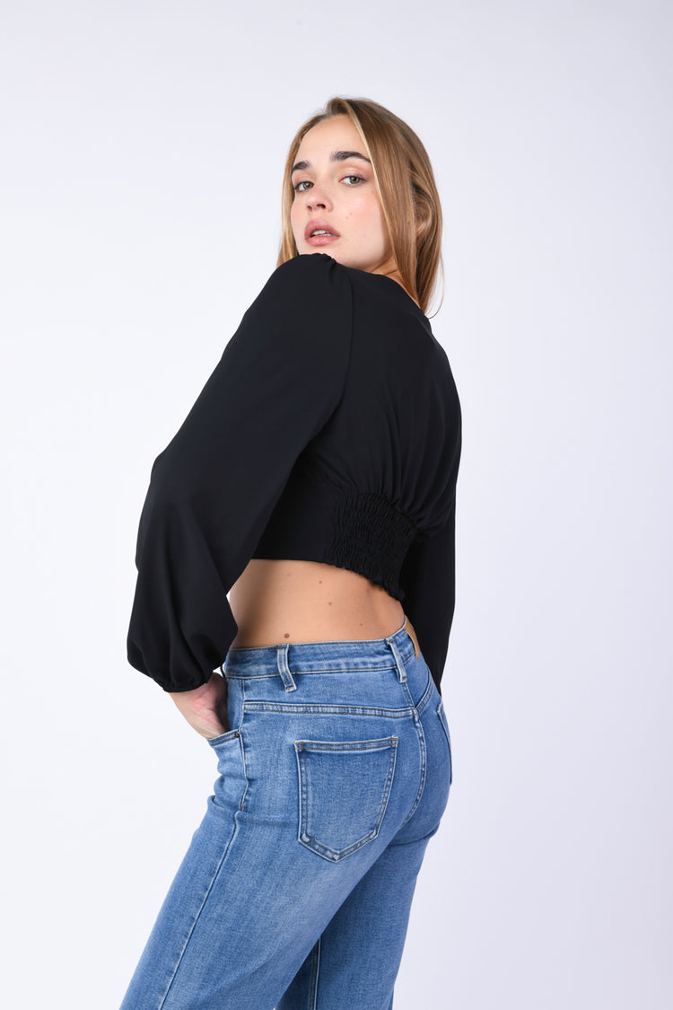 Puffed sleeves cropped top