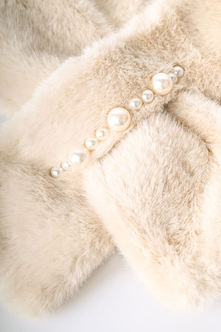 Beads faux fur scarf