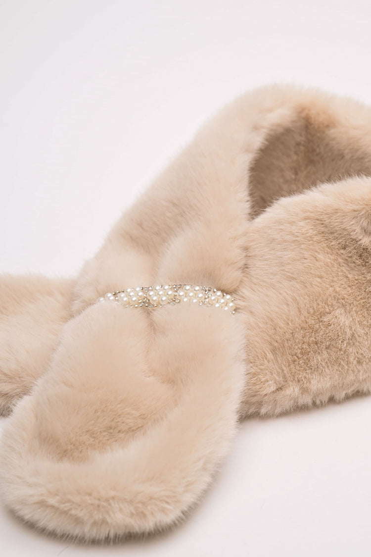 Collo chiusura perle