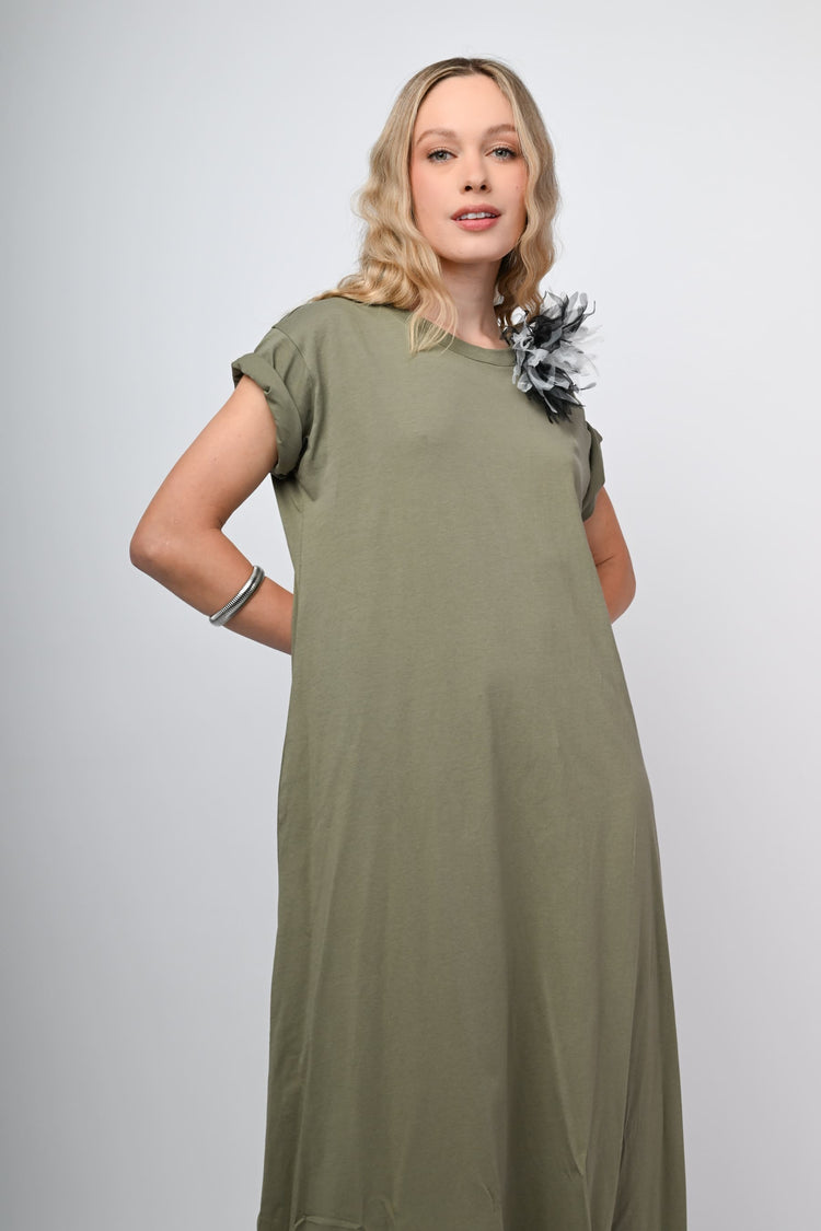 3D floral brooch long dress