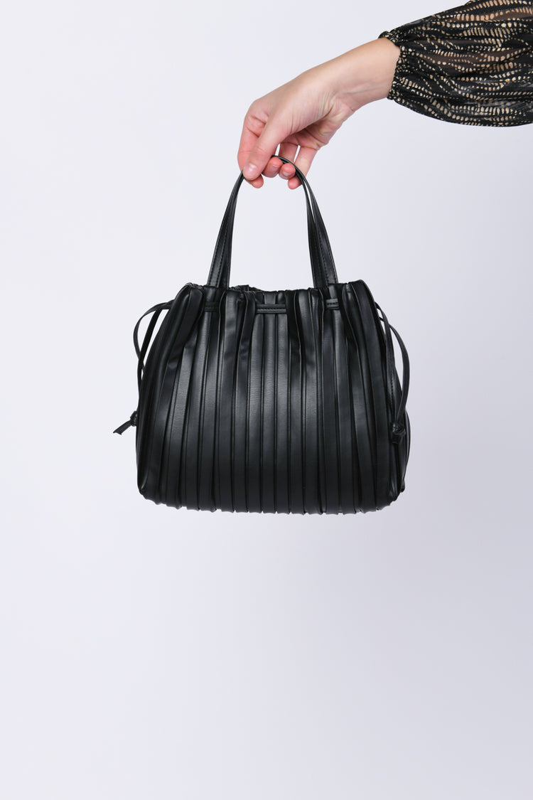 Ribbed faux leather bucket bag