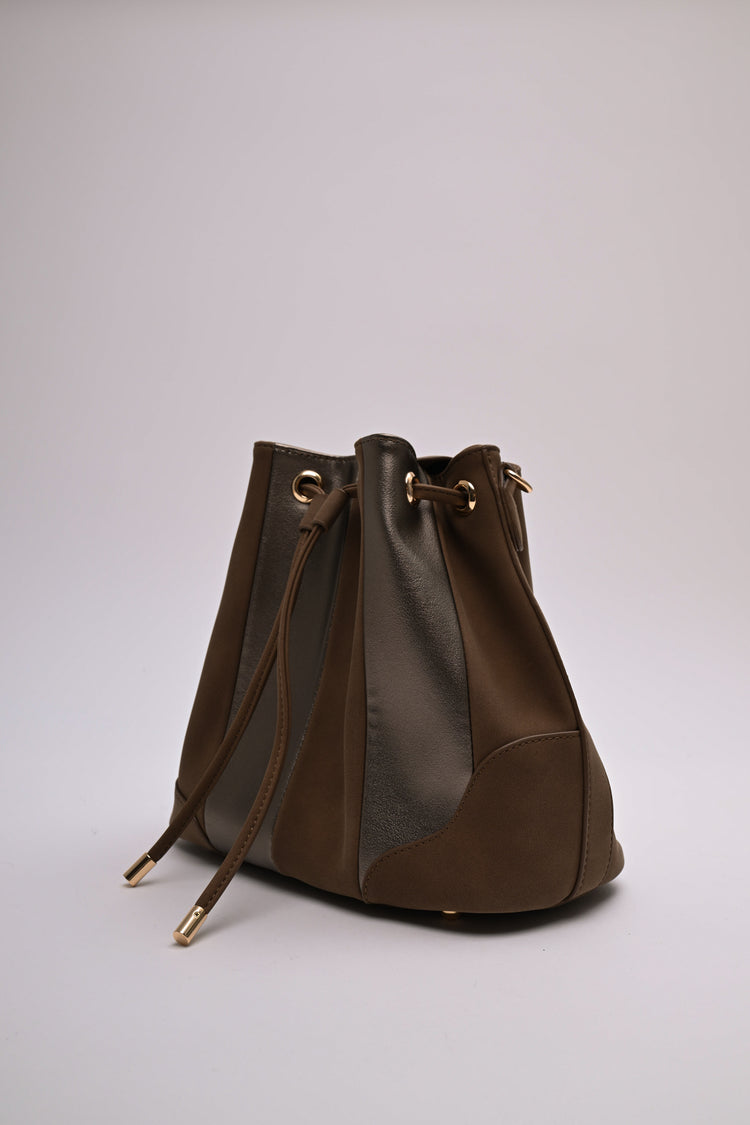 Bi-material bucket bag