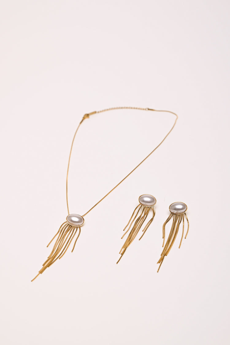 Pearl and fringe necklace + earrings set