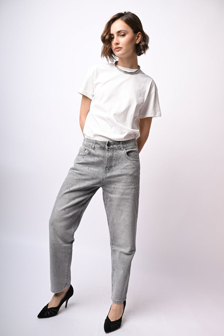 Rhinestone-embellished baggy jeans