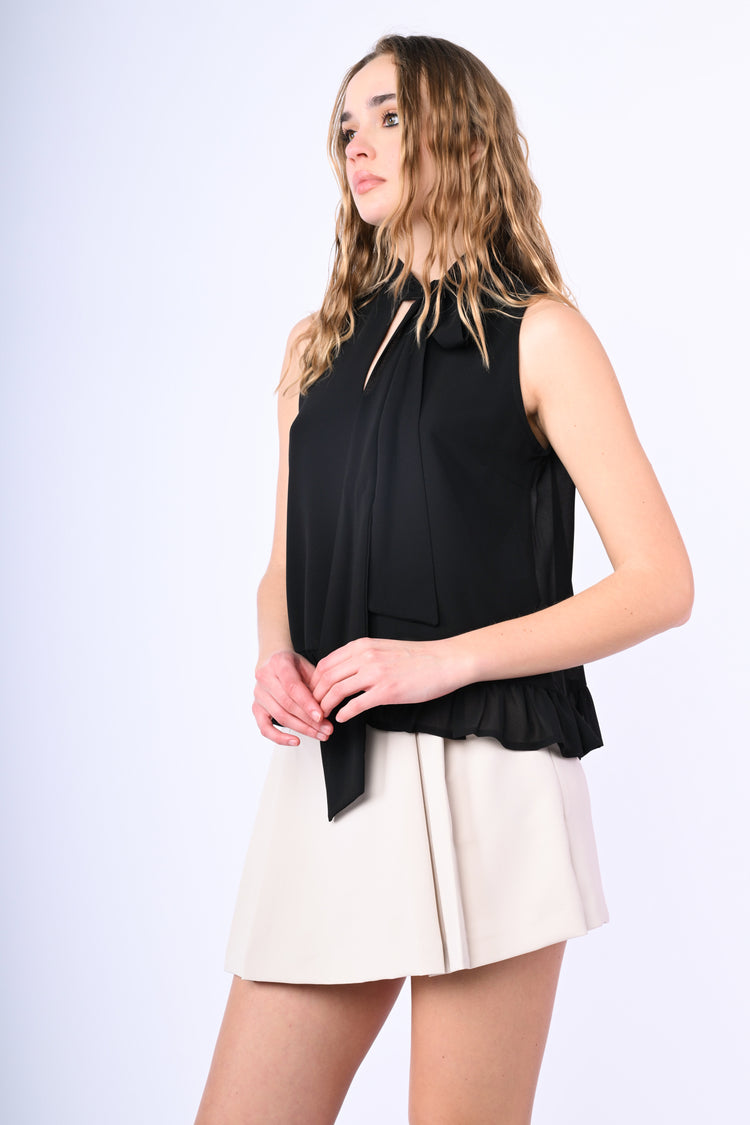 Pussy bow neck top