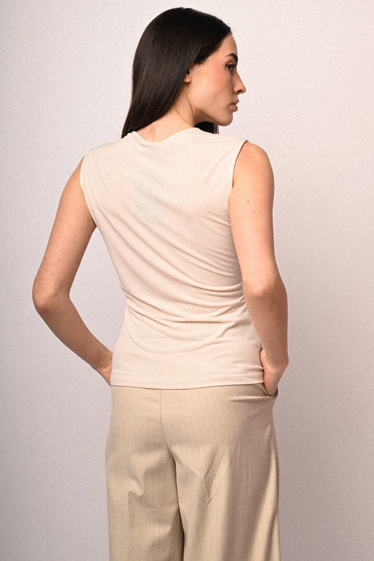 Cut-out & ring top