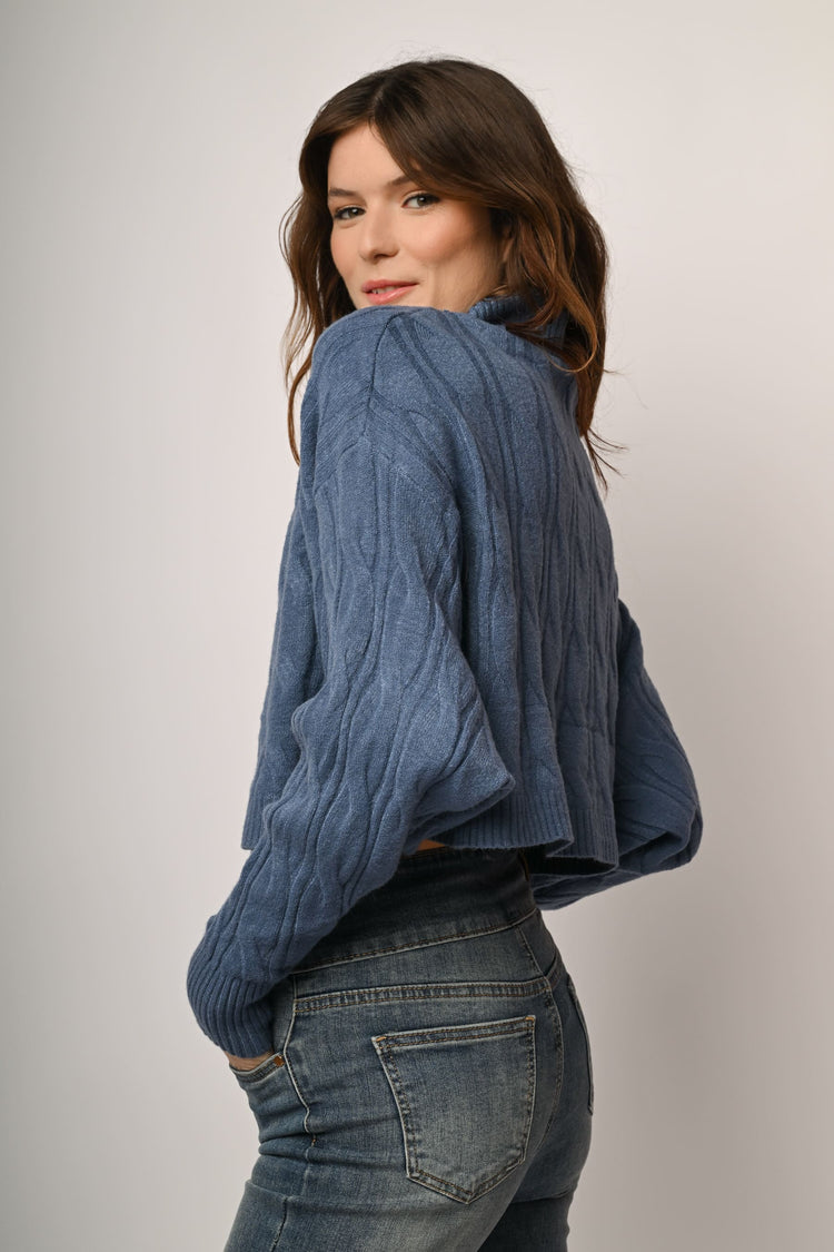Cable-knit cropped turtleneck