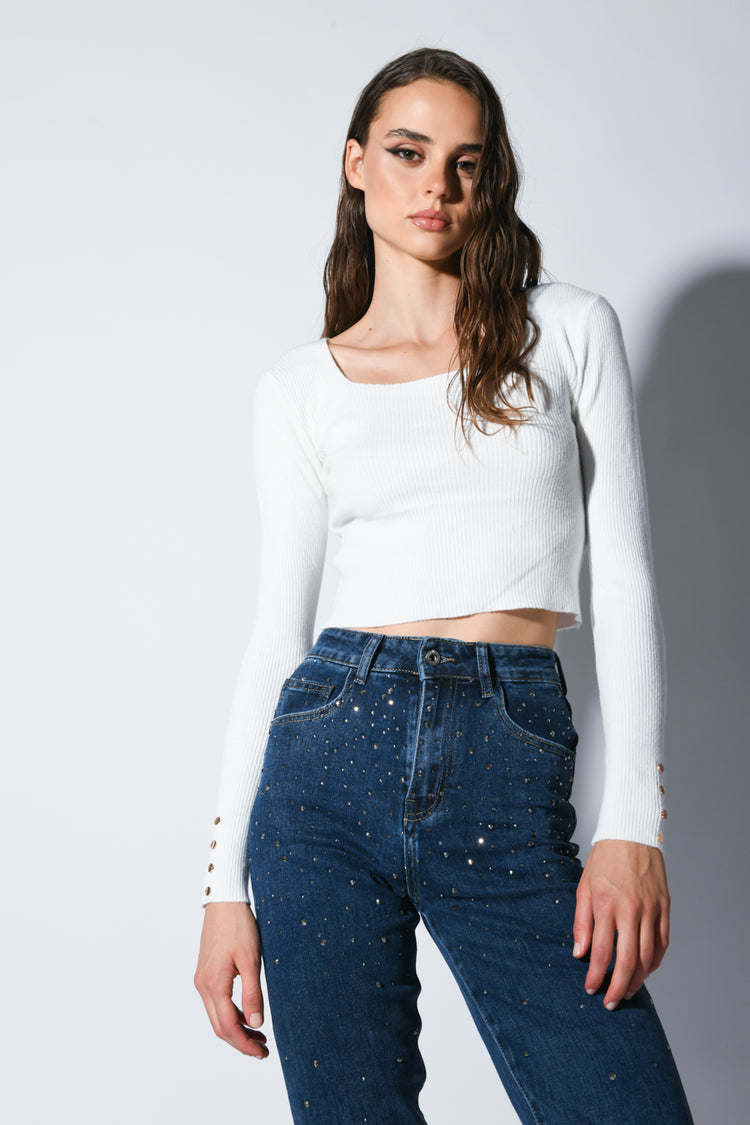Squared neck crop sweater