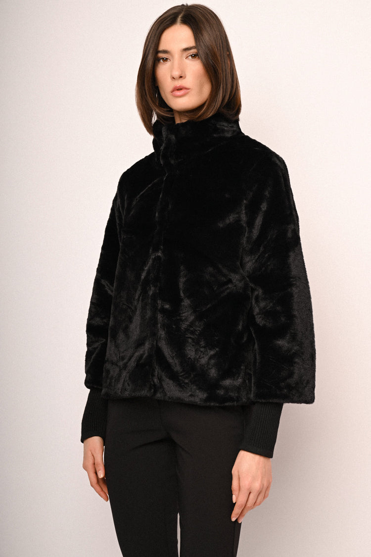 Knit-sleeved faux fur jacket