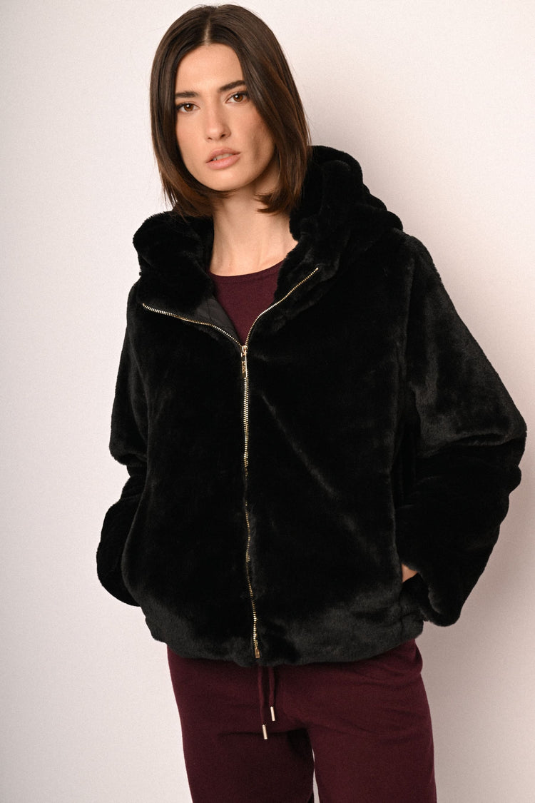 Faux fur hooded short jacket