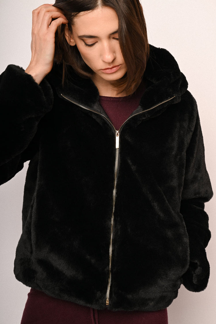 Faux fur hooded short jacket