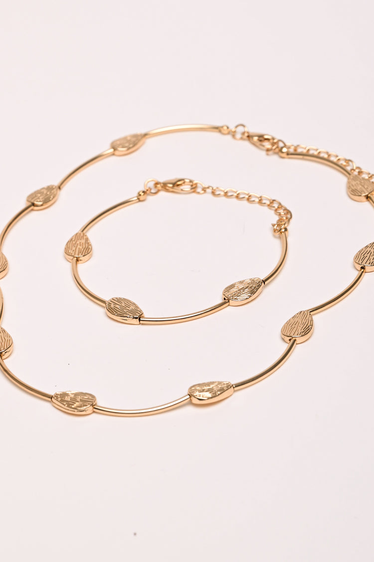 Necklace + bracelet metal set