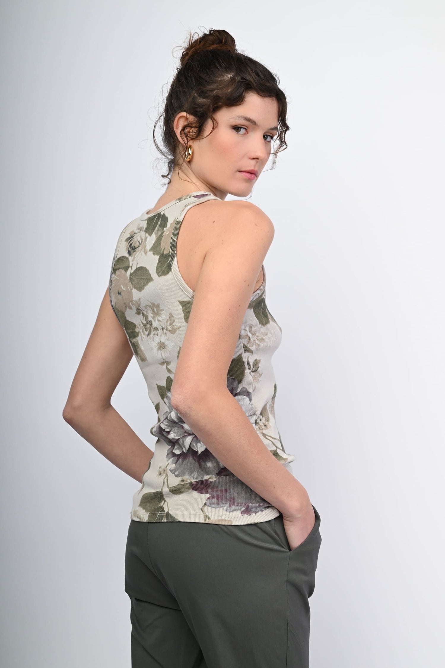 VA722139FABE-24_6_6_4de5e6bb-ef74-47bf-b061-11ea76a0039b