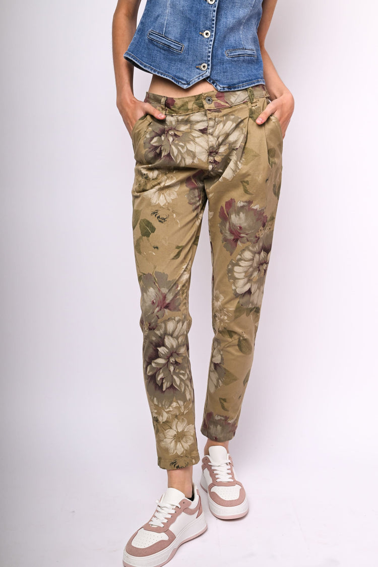 Floral print trousers
