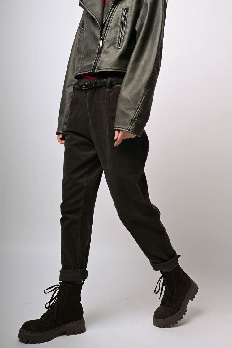 Corduroy baggy pants