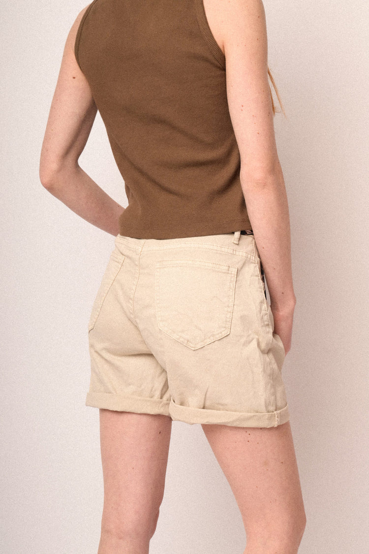 Scarf-belt beige cotton shorts