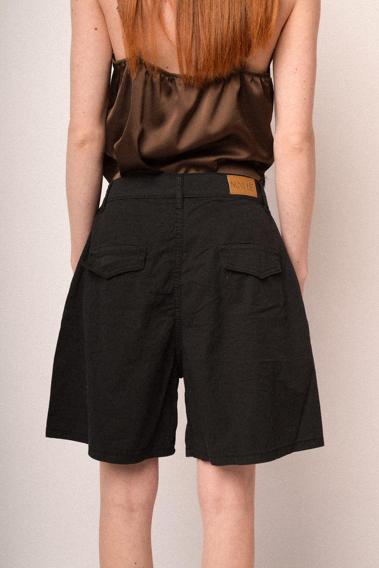 Black cotton wide-leg shorts