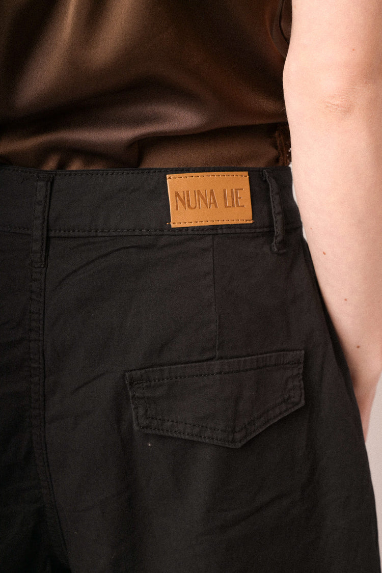 Black cotton wide-leg shorts