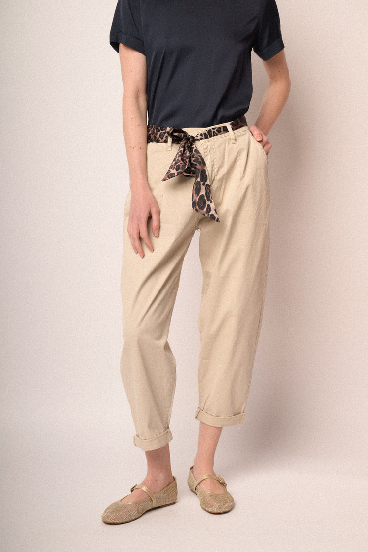 Scarf-belt beige cotton baggy trousers