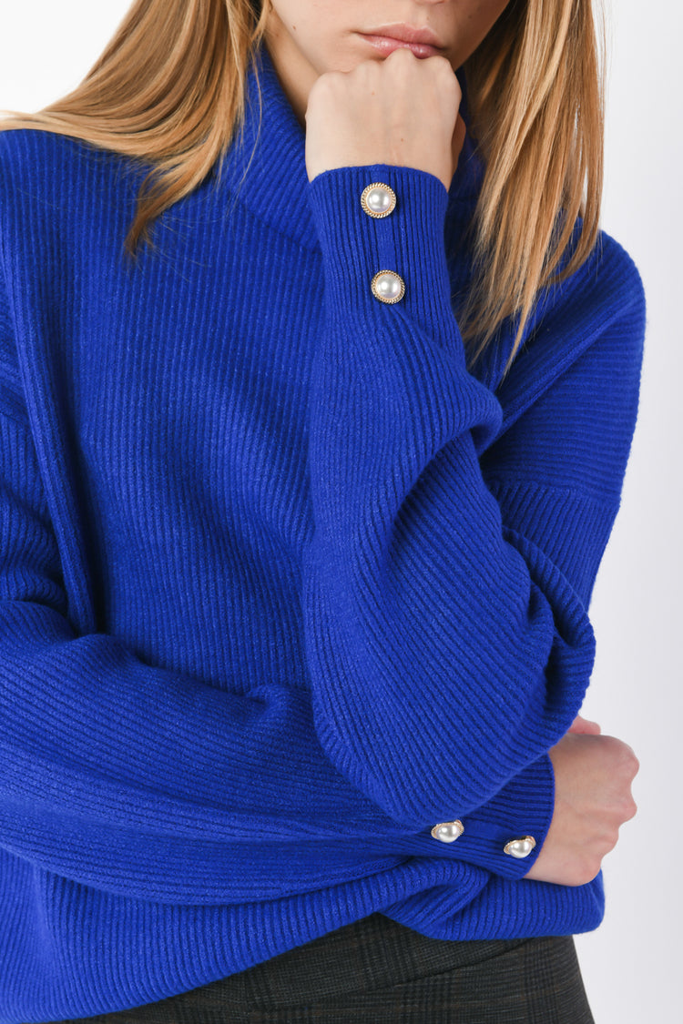 Ribbed knit turtleneck