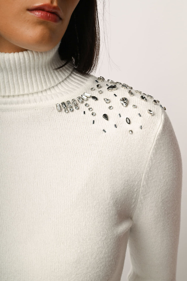 Rhinestone embellishment turtleneck