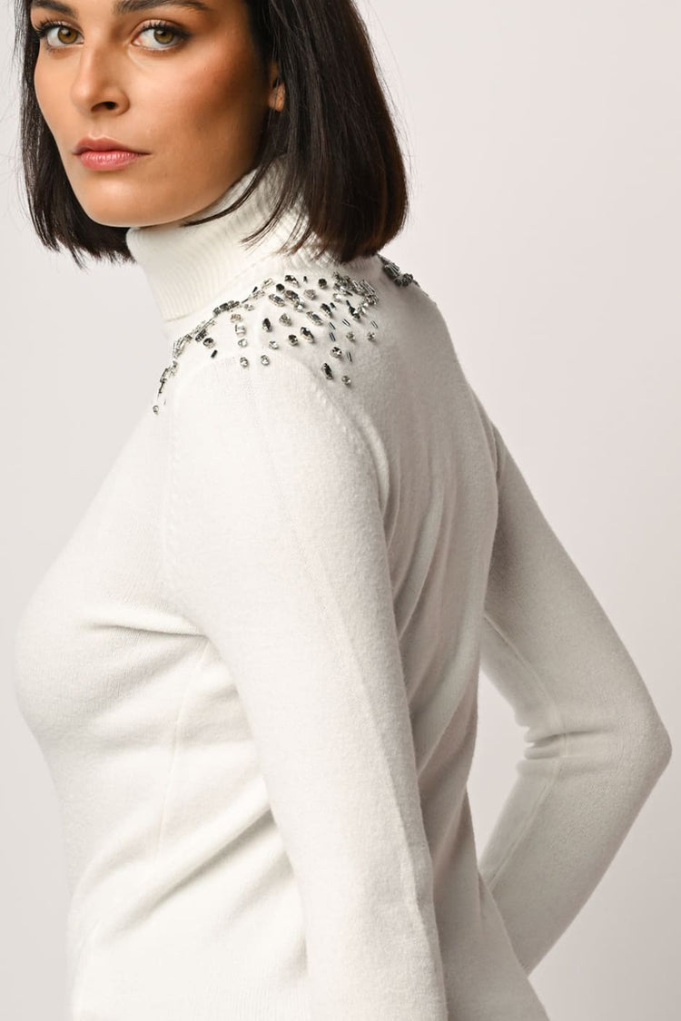 Rhinestone embellishment turtleneck