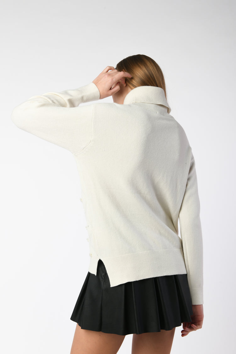 Pearl diamond knit turtleneck