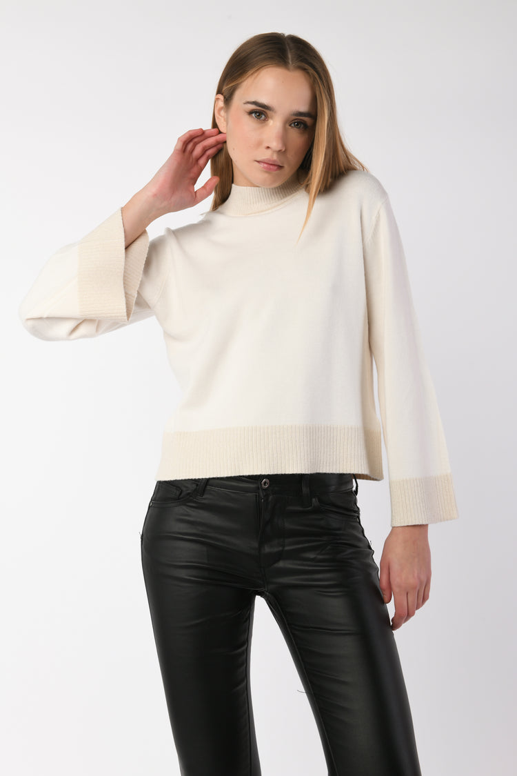 Contrast edges mock sweater