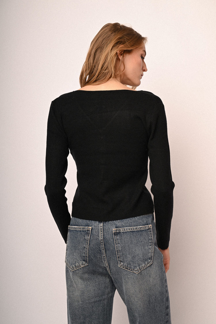 Jewel button cardigan