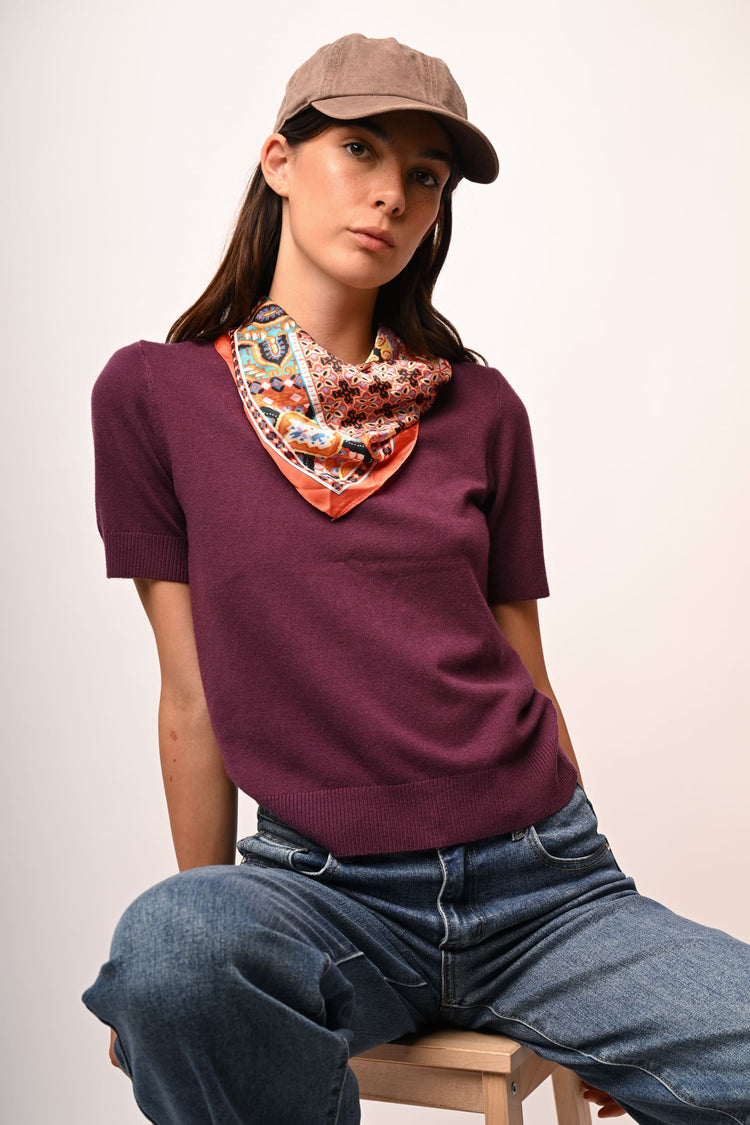 Half sleeved sweater