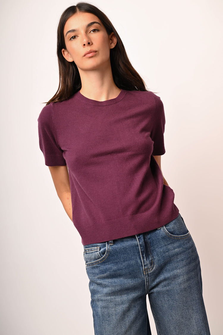 Half sleeved sweater