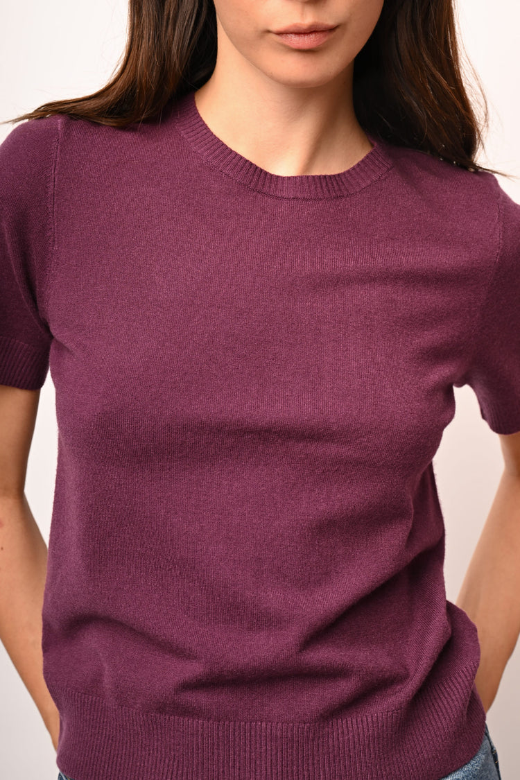 Half sleeved sweater