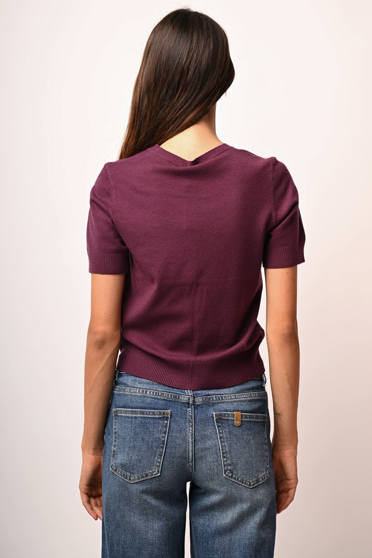 Half sleeved sweater