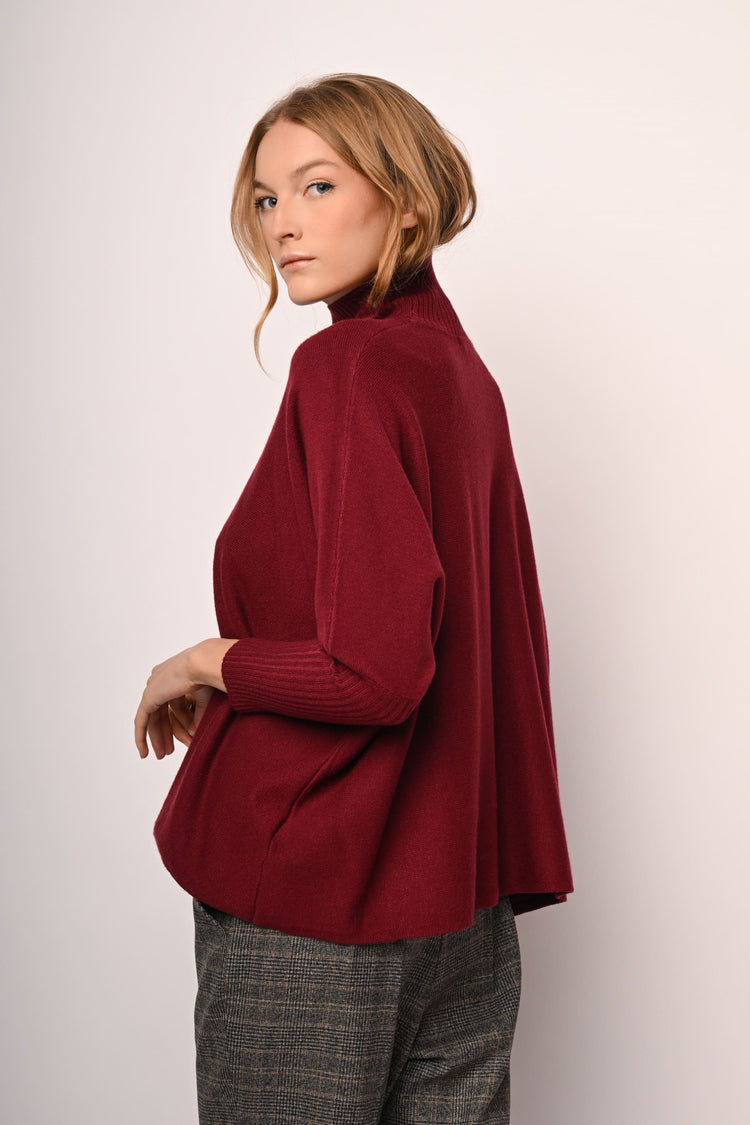 Batwing sleeves turtleneck