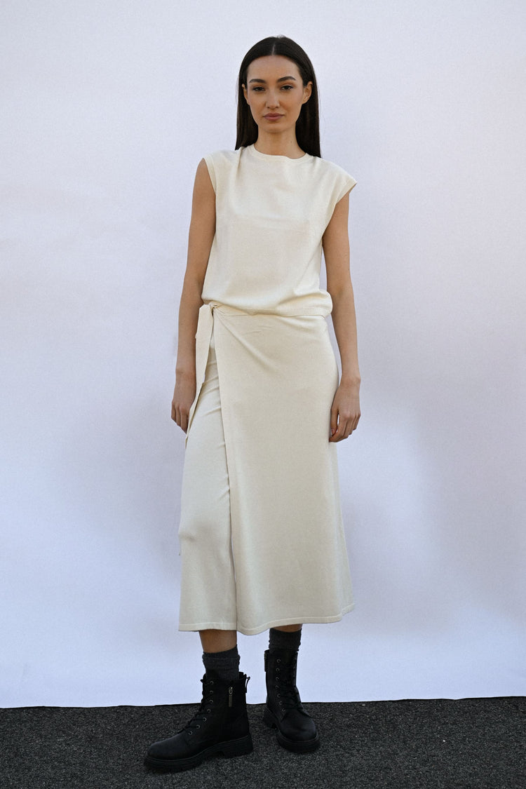 Knot knit midi skort