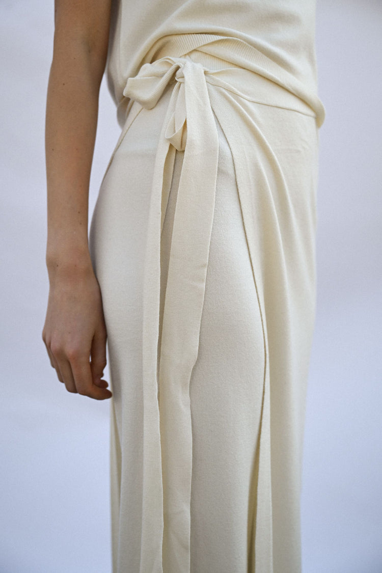Knot knit midi skort