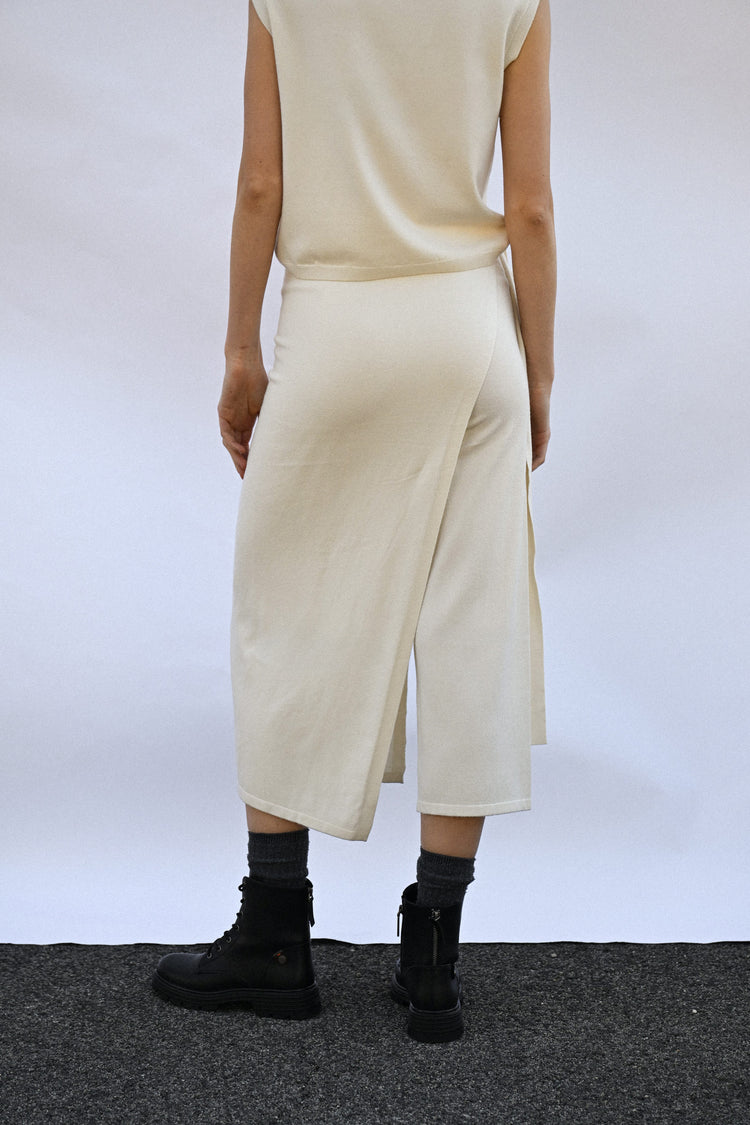 Knot knit midi skort