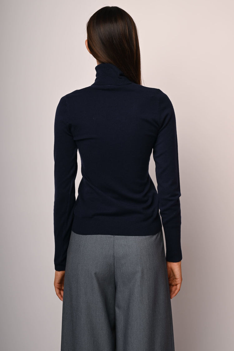 Buttoned cuff turtleneck