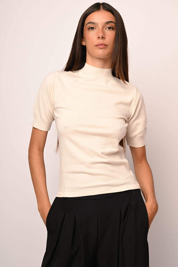 Short sleeves mock sweater