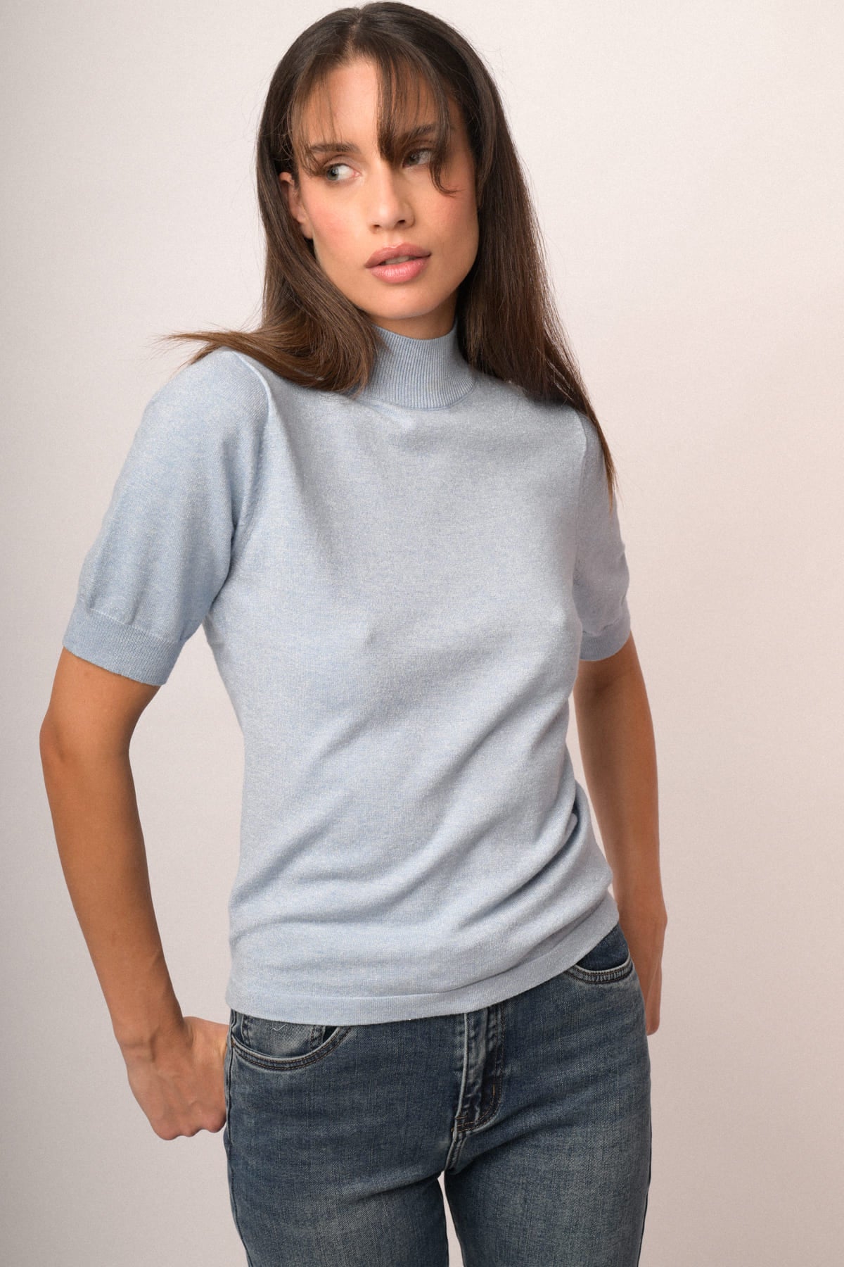 VG25239LXBL-26_2_2