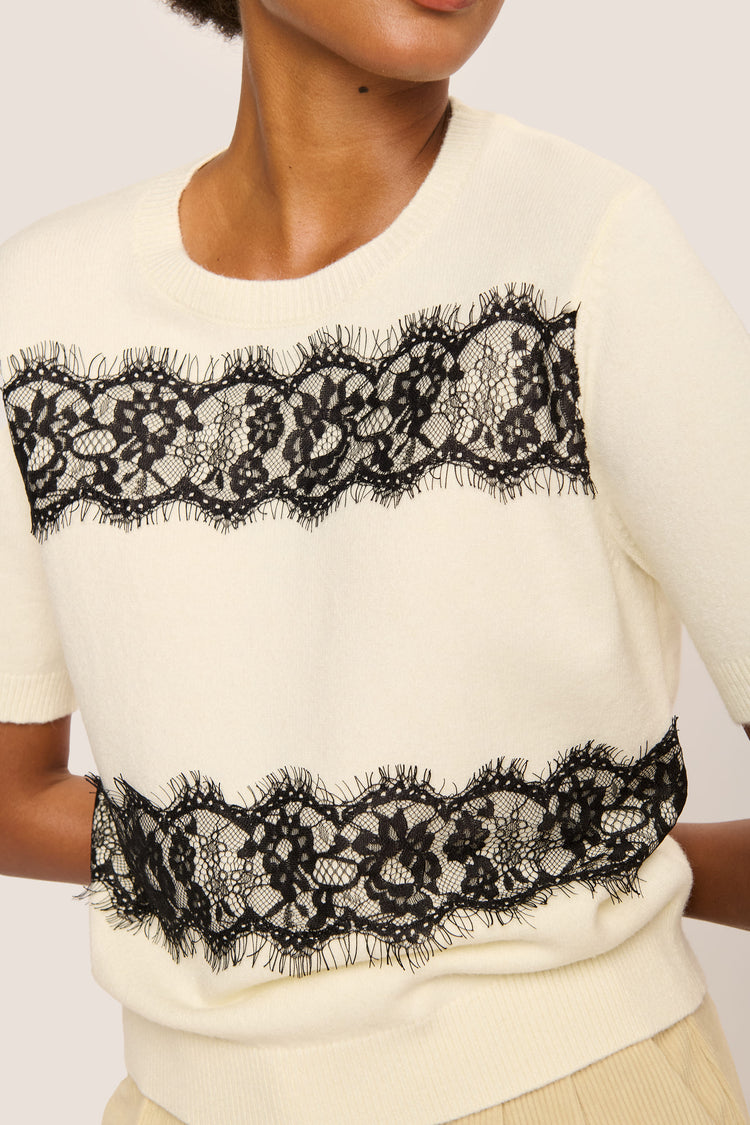 Lace-detail half-sleeve sweater