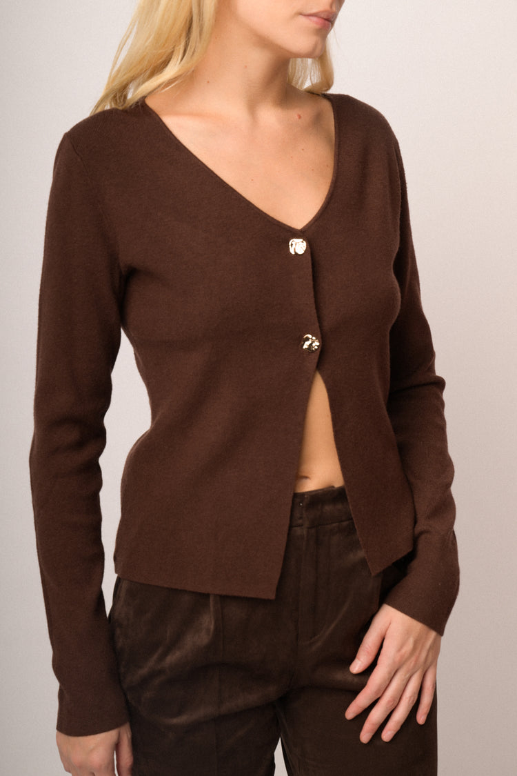 Cardigan con bottone