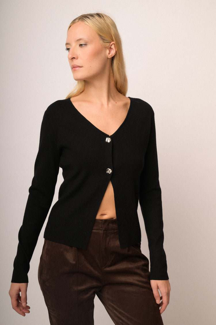 Cardigan con bottone