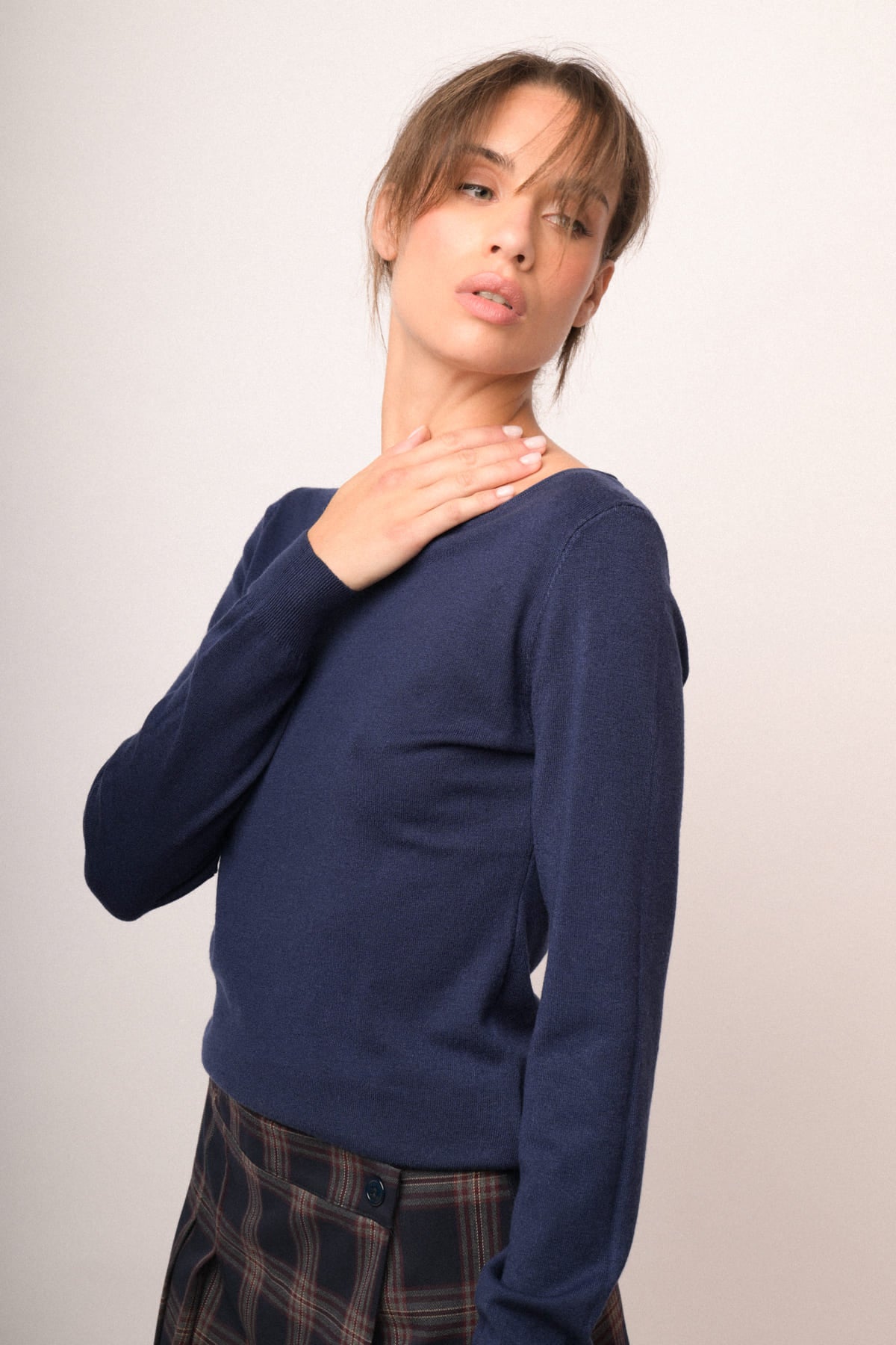 VG26245BL-26_1_1