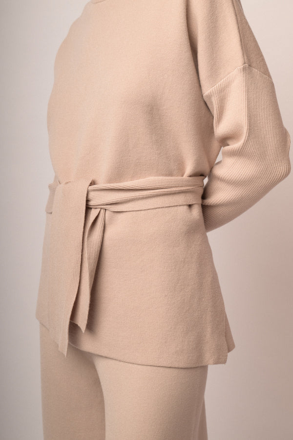 Maglia over con cintura