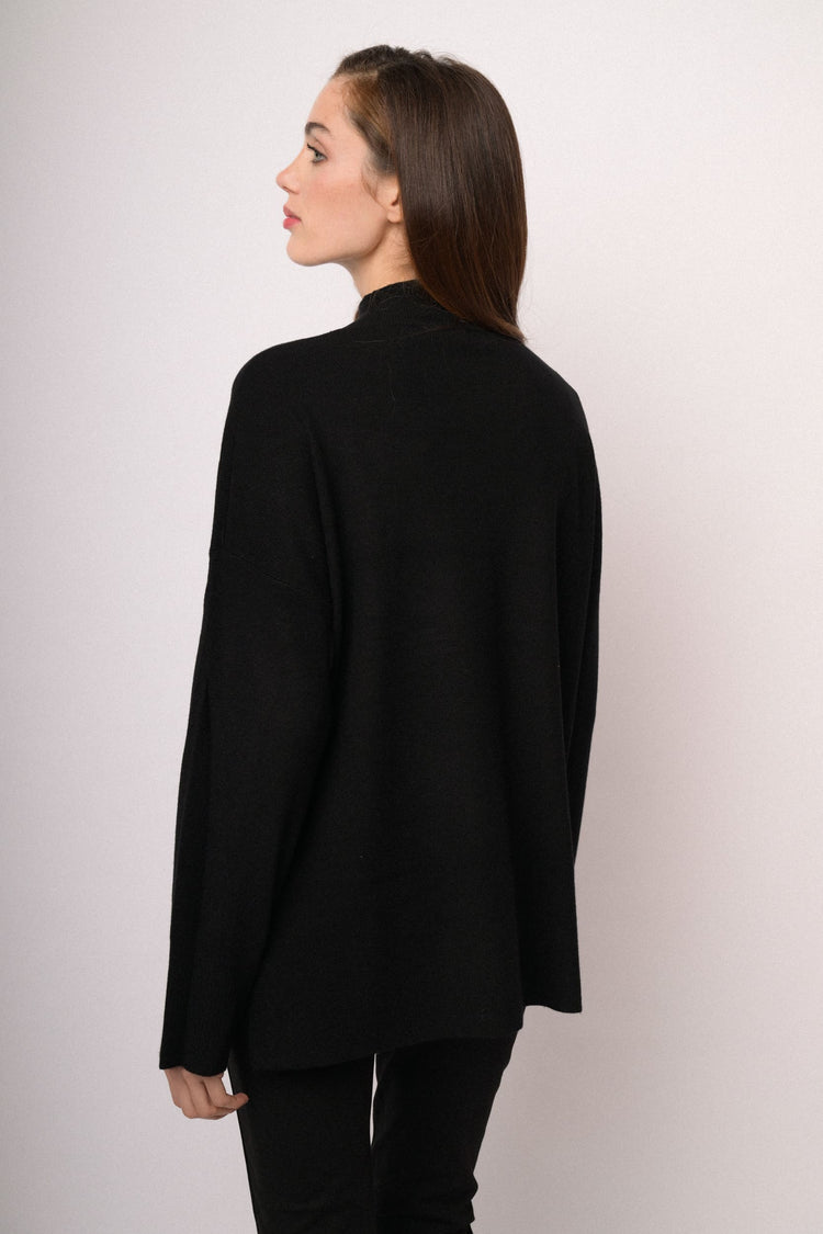 Black oversized asymmetric-hem sweater