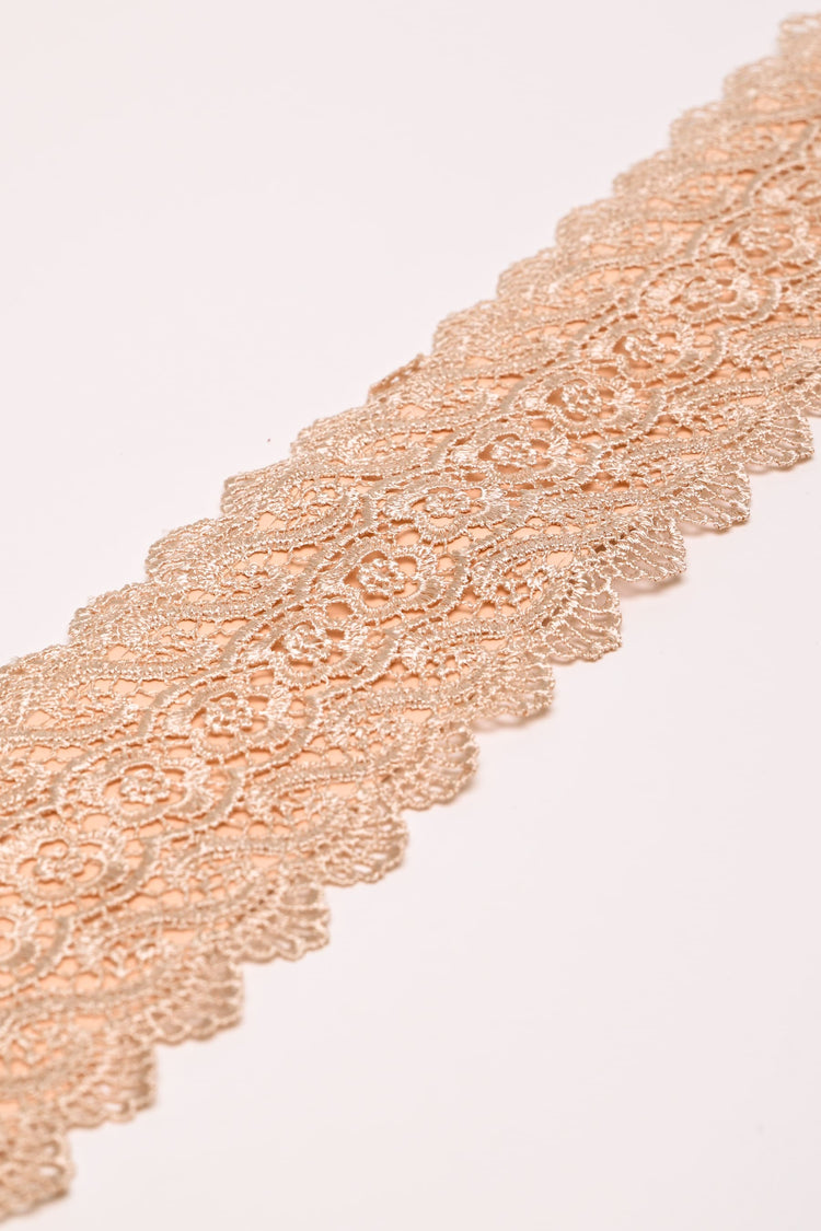 Lace sash belt