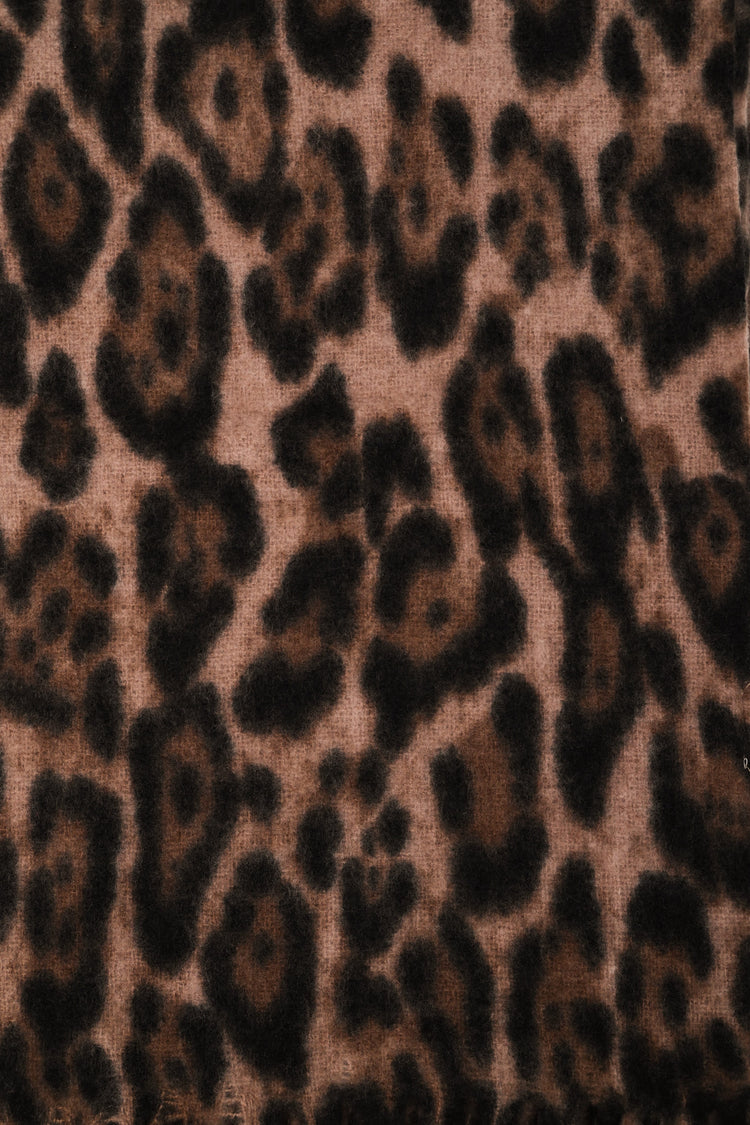 Fringed animalier scarf