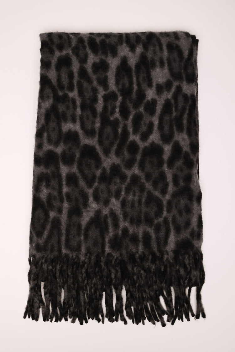 Fringed animalier scarf